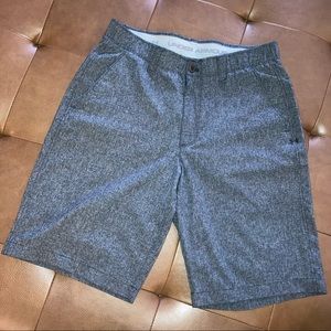 Men’s Under Armour golf shorts - gray